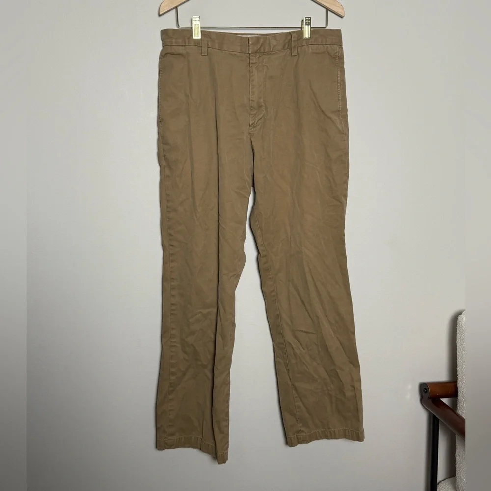 Banana Republic Men's Khaki Chinos